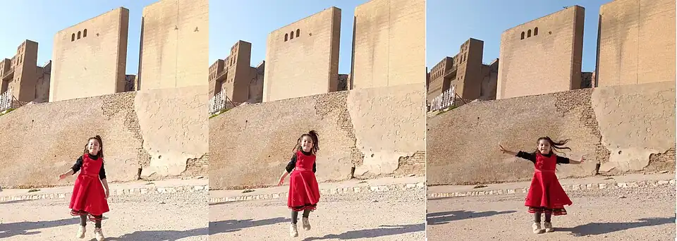 Pictures of tourists near Erbil Citadel