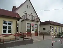 Primary school in Pobiel