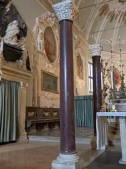 Porphyry columns in the altar area