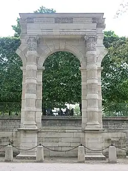 Vestige of the palace in the Tuileries Garden