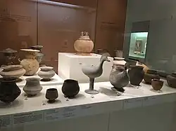 Samhan period's potteries and togi objects
