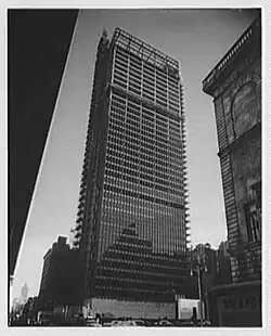 Photograph of the Seagram Building from Park Avenue