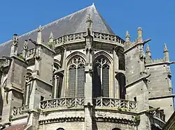 Buttresses of Primary Gothic, Flamboyant clerestory of C XVI