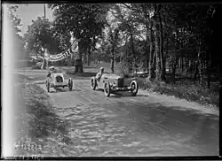 Jack Sport cyclecar 350cc (left).