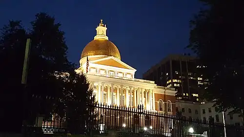 Statehouse at night, 2015