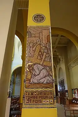 Station of the Cross ceramic by Maumejean (Station 5)