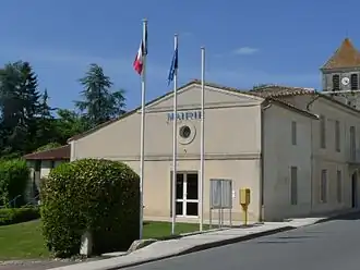 The town hall in Saint-Martin-du-Bois