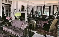 Casual furniture with row of windows