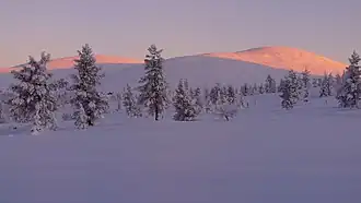 Taivaskero and Pyhäkero peaks of Pallastunturi on a winter morning
