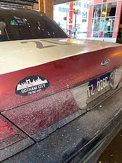 Picture of a Gotham City taxicab on the set of the film during filming in the streets of Chicago in 2020.