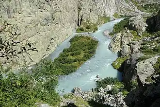 In the Graaggiboden, the Triftwasser branches out into a small alluvial plain.