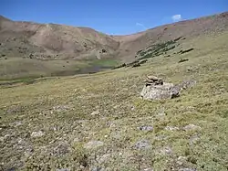 Cairns mark the path to Gabbro Pass.