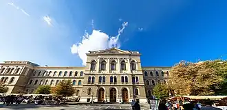 Values: Traditio et Excellentia