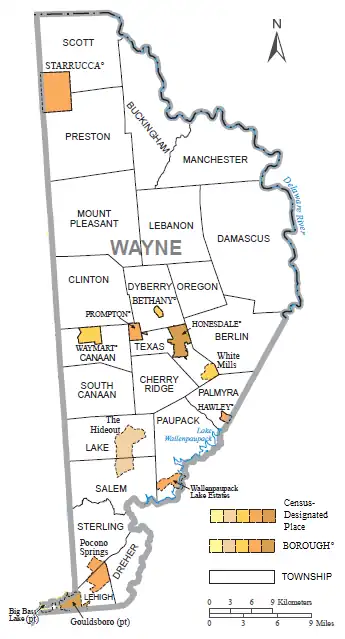 Political map of Wayne County, Pennsylvania, with townships, boroughs, and census-designated places labeled. Townships are colored white and boroughs and CDPs are colored various shades of orange.