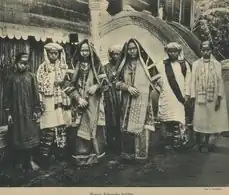 Minangkabau women in songket attire at Sumatra's west coast c. 1915